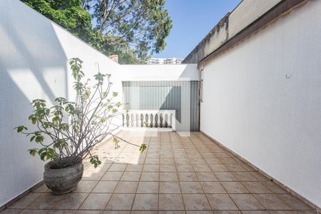 Casa à venda com 250m², 3 quartos e 7 vagasQuintal