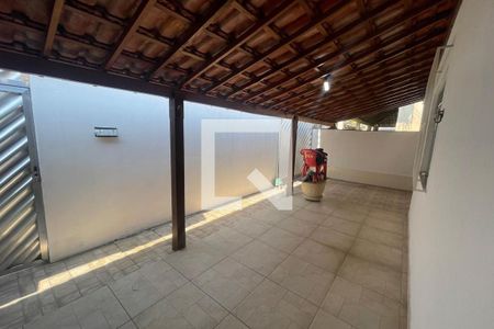 Casa para alugar com 120m², 2 quartos e 2 vagasVaranda