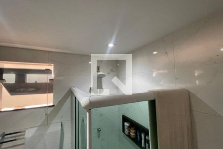 Banheiro de casa para alugar com 2 quartos, 120m² em Santo Antonio, Duque de Caxias