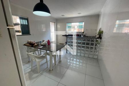 Cozinha de casa para alugar com 2 quartos, 120m² em Santo Antonio, Duque de Caxias