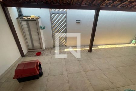 Varanda de casa para alugar com 2 quartos, 120m² em Santo Antonio, Duque de Caxias