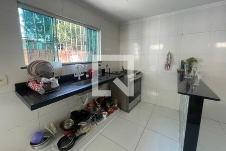 Casa para alugar com 120m², 2 quartos e 2 vagasCozinha