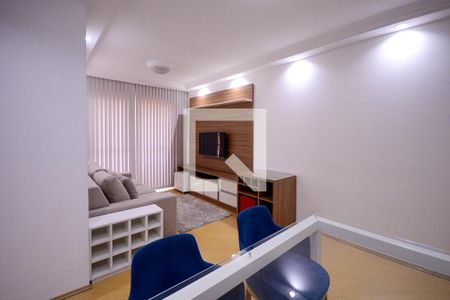 Sala  de apartamento para alugar com 3 quartos, 70m² em Vila Firmiano Pinto, São Paulo