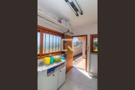 Casa à venda com 341m², 3 quartos e 4 vagasLavanderia 