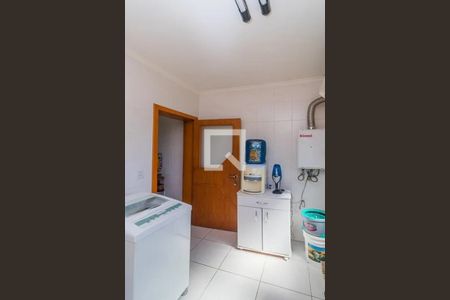 Casa à venda com 341m², 3 quartos e 4 vagasLavanderia 