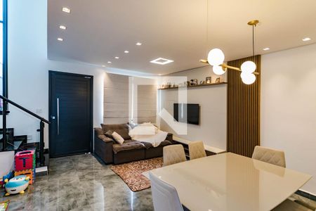 Sala de casa para alugar com 3 quartos, 143m² em Vila Nova Aparecida, Mogi das Cruzes