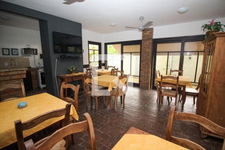 Casa de condomínio para alugar com 175m², 3 quartos e 2 vagasÁrea comum - Salão de festas