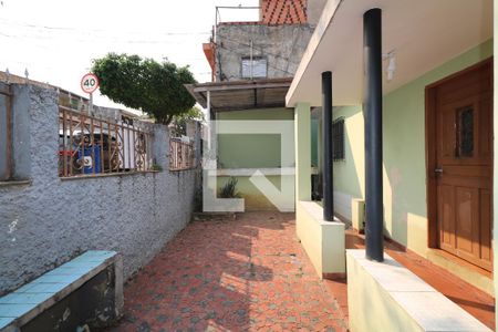 Casa à venda com 77m², 1 quarto e 1 vagaQuintal