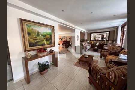 Sala de casa de condomínio à venda com 5 quartos, 480m² em Anil, Rio de Janeiro