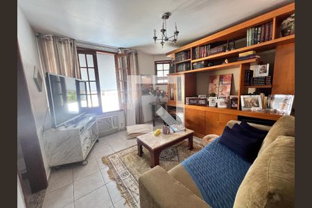 Casa de condomínio à venda com 480m², 5 quartos e 2 vagasSuite 03