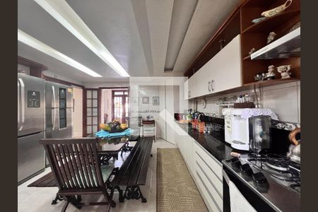 Casa de condomínio à venda com 480m², 5 quartos e 2 vagasCozinha