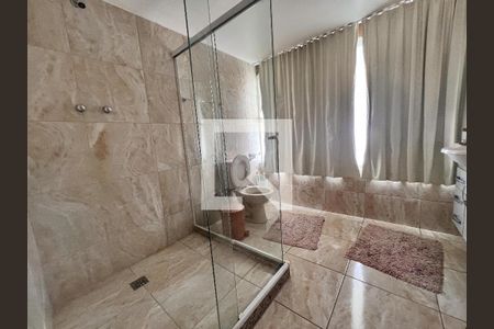 Casa de condomínio à venda com 480m², 5 quartos e 2 vagasBanheiro / Suite 05