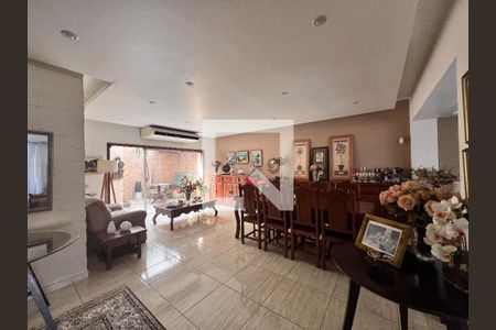 Sala de casa de condomínio à venda com 5 quartos, 480m² em Anil, Rio de Janeiro