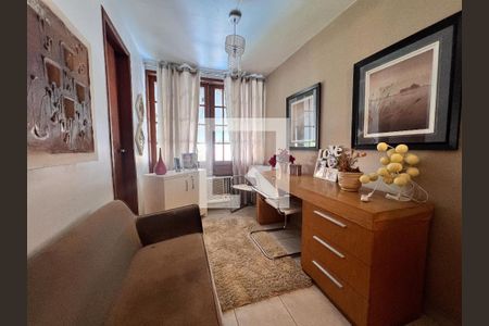 Casa de condomínio à venda com 480m², 5 quartos e 2 vagasSuite 02