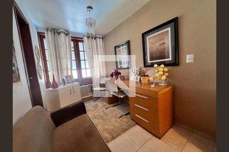 Casa de condomínio à venda com 480m², 5 quartos e 2 vagasSuite 02