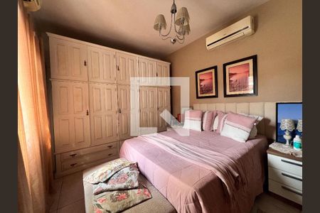 Casa de condomínio à venda com 480m², 5 quartos e 2 vagasSuite 01