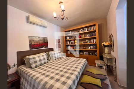 Casa de condomínio à venda com 480m², 5 quartos e 2 vagasSuite 02