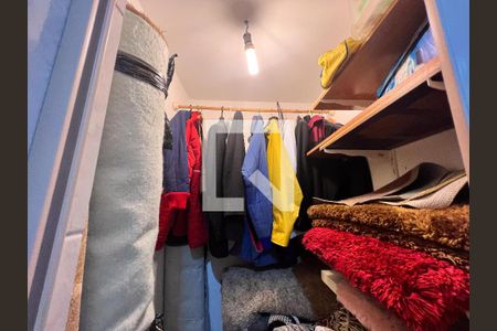 Casa de condomínio à venda com 480m², 5 quartos e 2 vagasCloset Suite 2