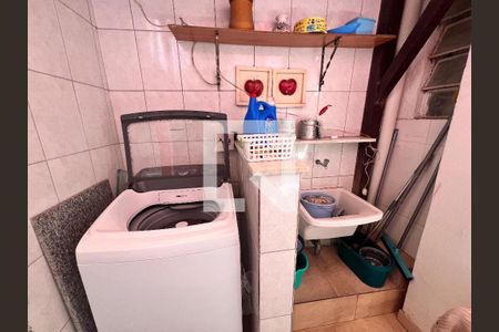 Casa de condomínio à venda com 480m², 5 quartos e 2 vagasArea de Serviço