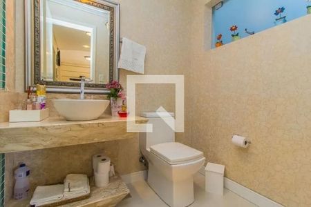 Casa à venda com 500m², 3 quartos e 4 vagasLavabo