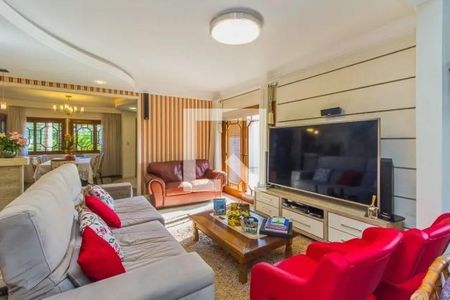 Casa à venda com 500m², 3 quartos e 4 vagasSala