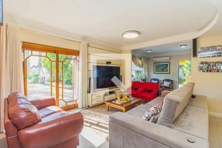 Casa à venda com 500m², 3 quartos e 4 vagasSala