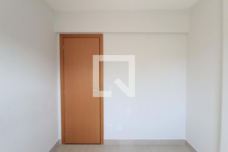 Apartamento à venda com 80m², 3 quartos e 2 vagasQuarto 2