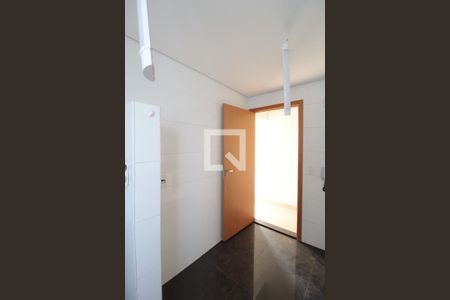 Apartamento à venda com 80m², 3 quartos e 2 vagasCozinha e Área de Serviço