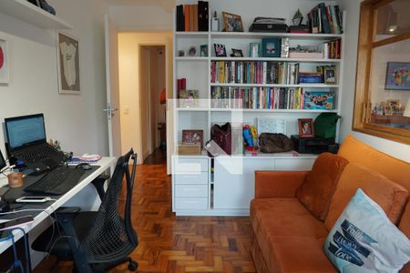 Apartamento à venda com 127m², 3 quartos e 1 vagaQuarto 2 