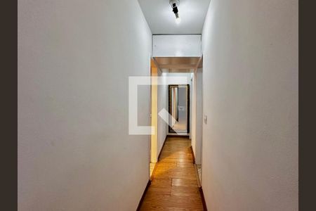 Corredor de apartamento à venda com 1 quarto, 50m² em Vila Congonhas, São Paulo