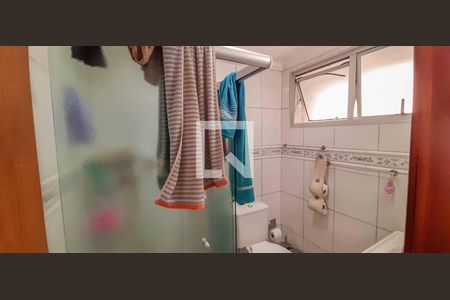 Apartamento à venda com 70m², 2 quartos e 1 vaga Apartamento à venda com 70m², 2 quartos e 1 vagaBanheiro 1