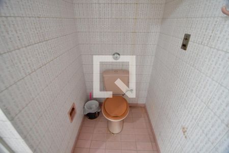 Casa para alugar com 358m², 5 quartos e 4 vagasBanheiro 2