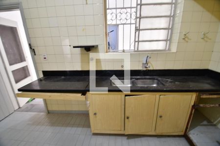 Casa para alugar com 358m², 5 quartos e 4 vagasCozinha