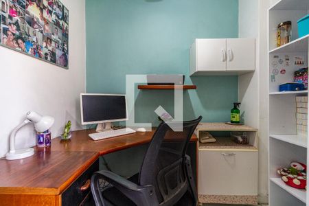 Apartamento à venda com 84m², 2 quartos e sem vagaEscritório
