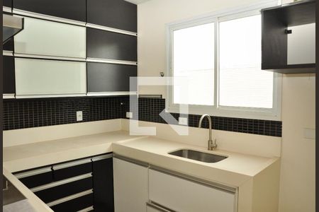 Casa de condomínio para alugar com 177m², 3 quartos e 4 vagasCozinha