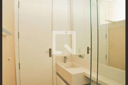 Casa de condomínio para alugar com 177m², 3 quartos e 4 vagasBanheiro