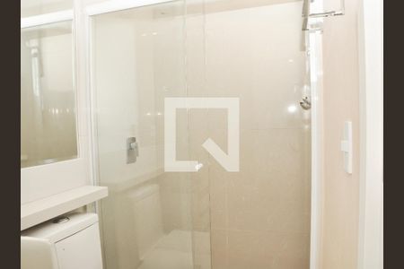 Casa de condomínio para alugar com 177m², 3 quartos e 4 vagasBanheiro