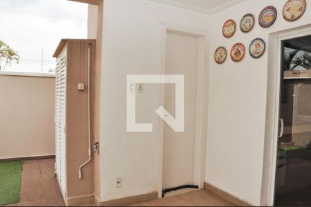 Casa de condomínio para alugar com 177m², 3 quartos e 4 vagasÁrea Externa