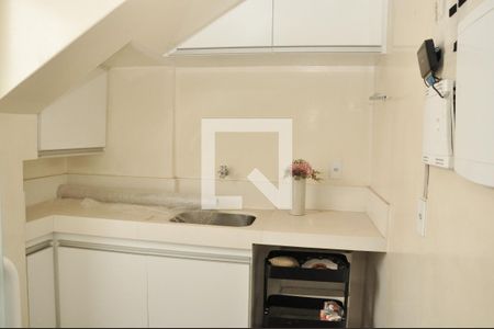 Casa de condomínio para alugar com 177m², 3 quartos e 4 vagasÁrea de Serviço