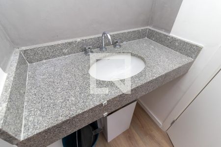 Apartamento à venda com 33m², 2 quartos e sem vaga Apartamento à venda com 33m², 2 quartos e sem vagaBanheiro