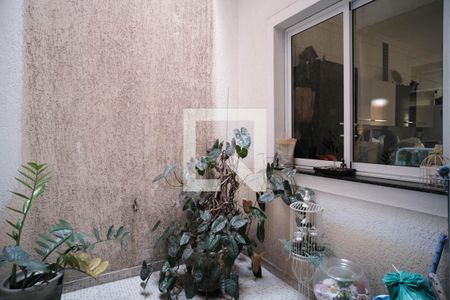 Casa à venda com 100m², 3 quartos e 2 vagas Casa à venda com 100m², 3 quartos e 2 vagasÁrea comum