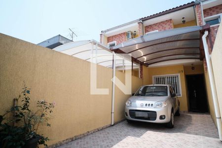 Casa à venda com 100m², 3 quartos e 2 vagas Casa à venda com 100m², 3 quartos e 2 vagasÁrea comum