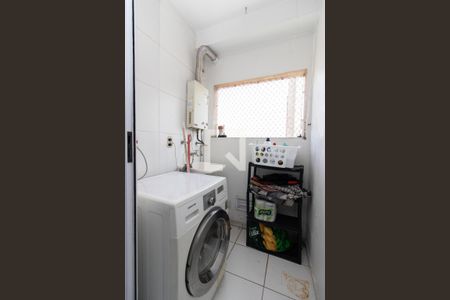 Apartamento à venda com 57m², 2 quartos e 1 vaga Apartamento à venda com 57m², 2 quartos e 1 vagaCozinha e Área de Serviço