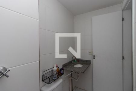 Apartamento à venda com 57m², 2 quartos e 1 vaga Apartamento à venda com 57m², 2 quartos e 1 vagaBanheiro Social