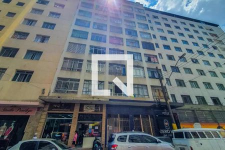 Apartamento à venda com 25m², 1 quarto e sem vaga Apartamento à venda com 25m², 1 quarto e sem vagaFachada e portaria