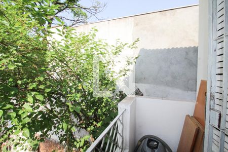 Casa à venda com 177m², 3 quartos e 2 vagas Casa à venda com 177m², 3 quartos e 2 vagasVista