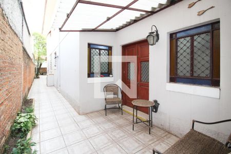 Casa à venda com 177m², 3 quartos e 2 vagas Casa à venda com 177m², 3 quartos e 2 vagasQuintal