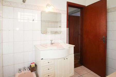 Casa à venda com 177m², 3 quartos e 2 vagas Casa à venda com 177m², 3 quartos e 2 vagasBanheiro 2