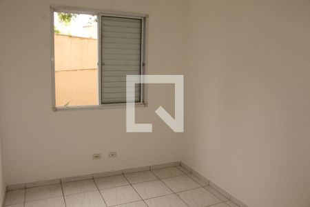 Quarto 2 de apartamento para alugar com 2 quartos, 46m² em Jardim Petrópolis, Cotia
