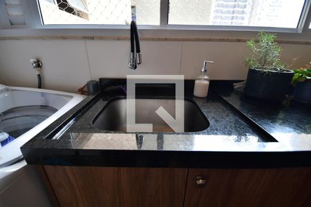 Apartamento à venda com 118m², 3 quartos e 1 vagaÁrea de Serviço